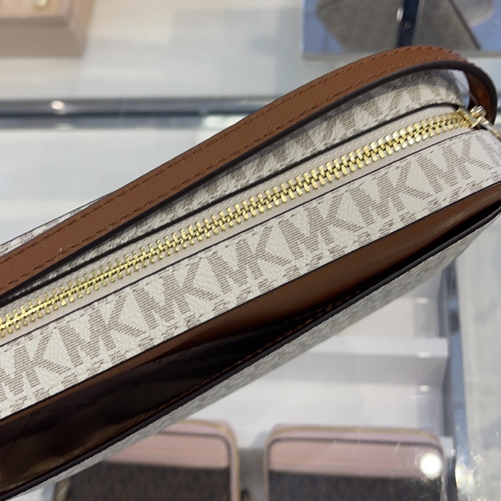 Michael Kors Jet Set Item Large East West Zip Chain MK Signature Crossbody Bag - Picture 8 of 16